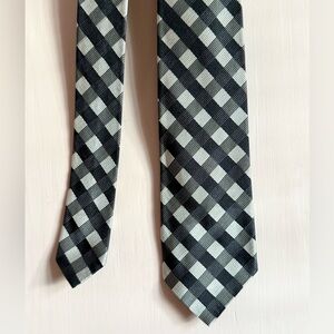 Vintage 🏁 Snazzy Plaid 1960s Necktie B/W